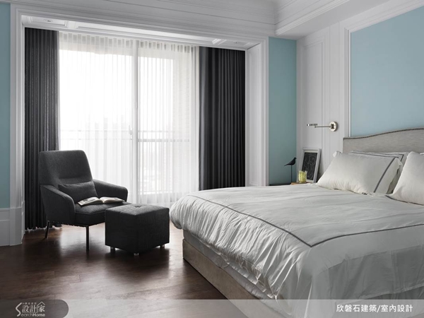 位於台中市文心森林公園第一排的75坪新成屋，設計師以